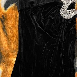 Elegant Black Velvet Dress with Embellished Detail